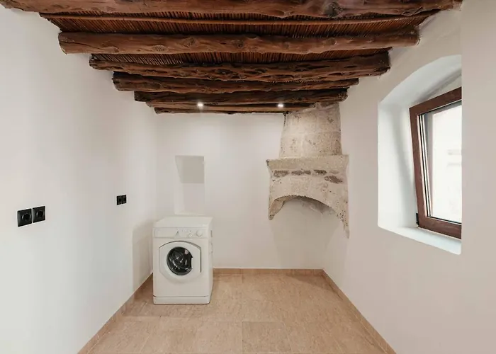 La Casa Dell'arch Charaki