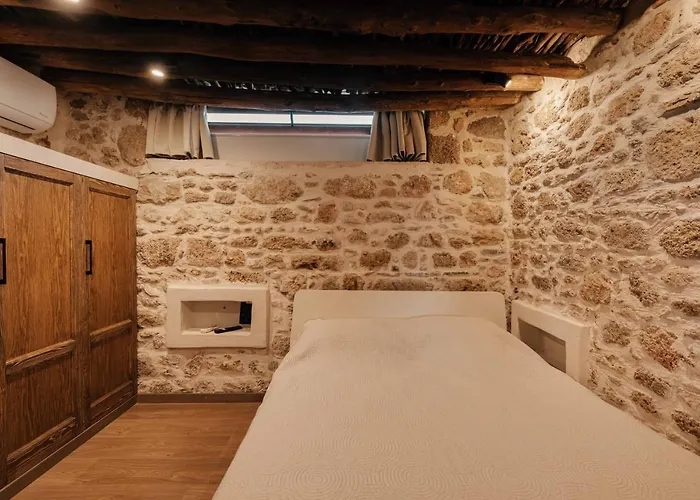 La Casa Dell'arch * شاراكي