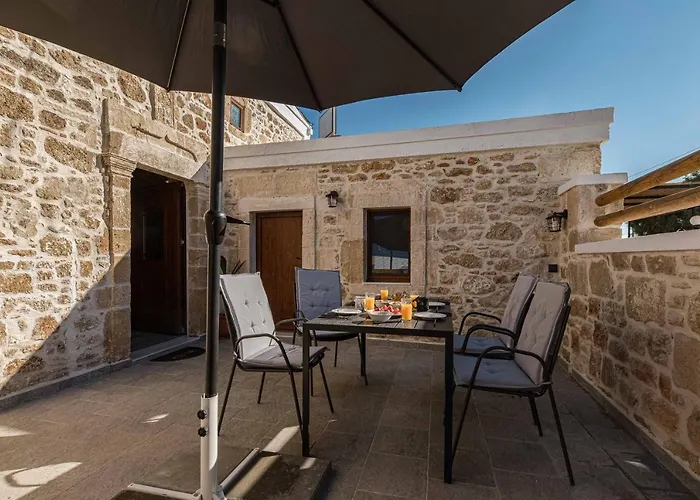 La Casa Dell'arch * شاراكي